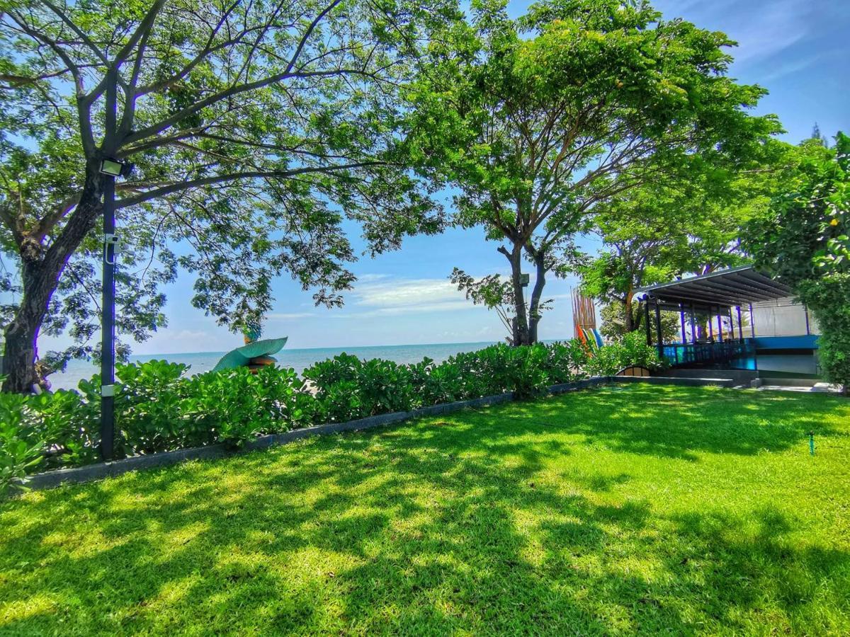 Beach Walk Boutique Resort Bangsaen Exteriör bild
