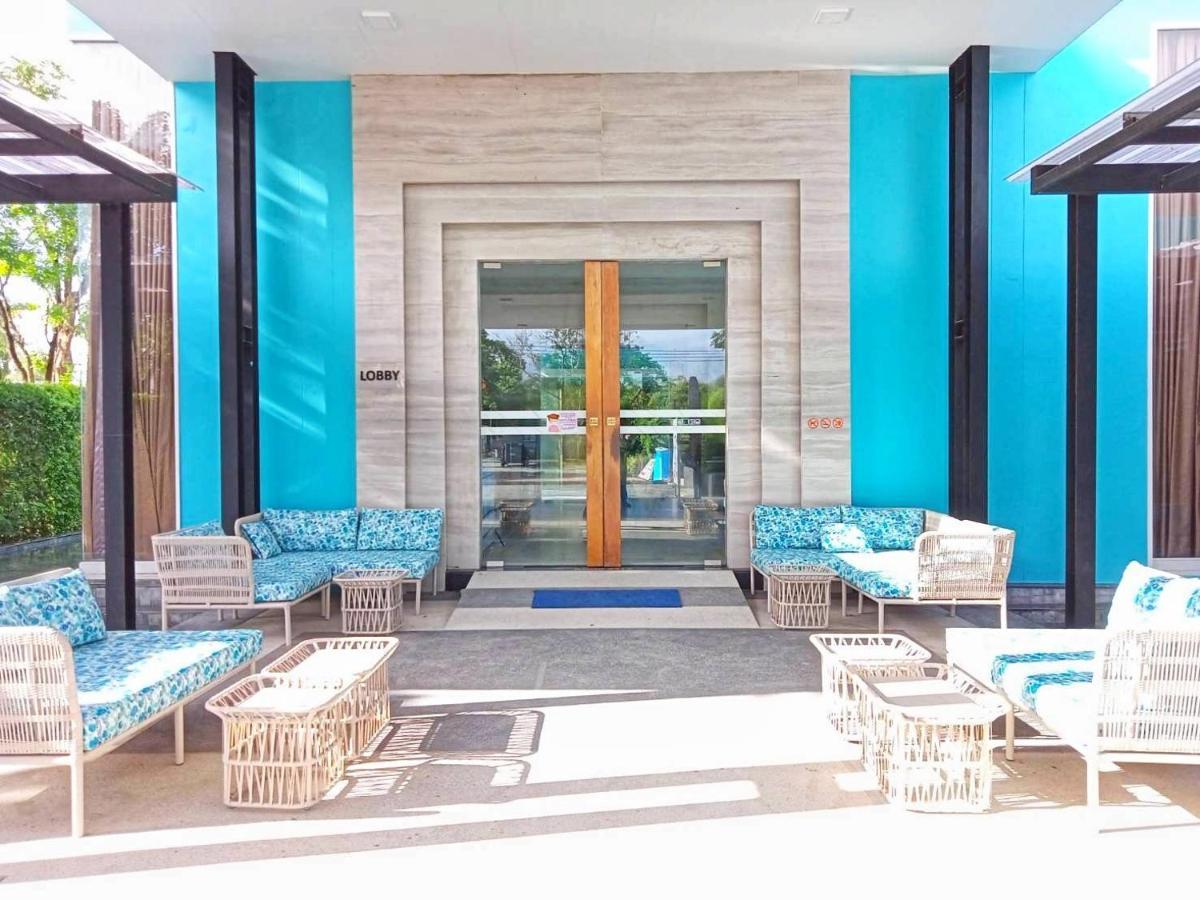 Beach Walk Boutique Resort Bangsaen Exteriör bild