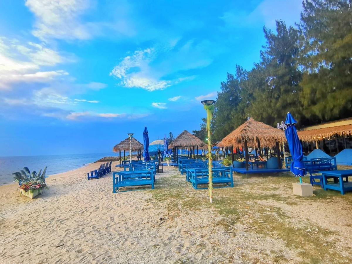 Beach Walk Boutique Resort Bangsaen Exteriör bild