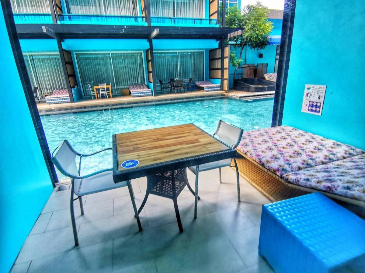 Beach Walk Boutique Resort Bangsaen Exteriör bild